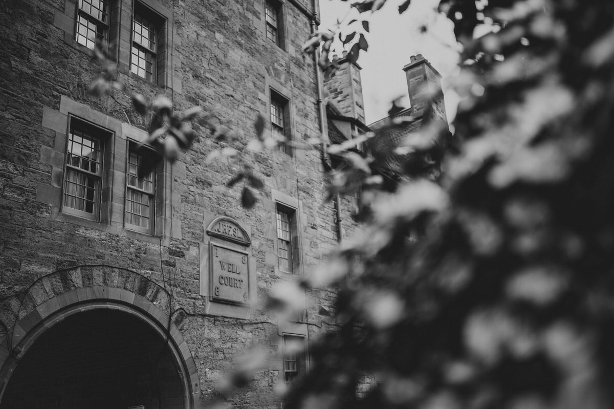 Edinburgh wedding photographer