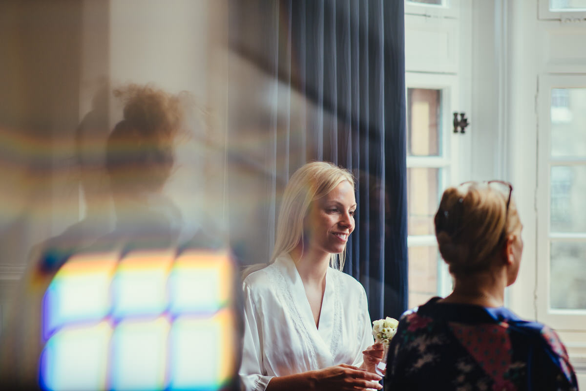 Edinburgh wedding photographer