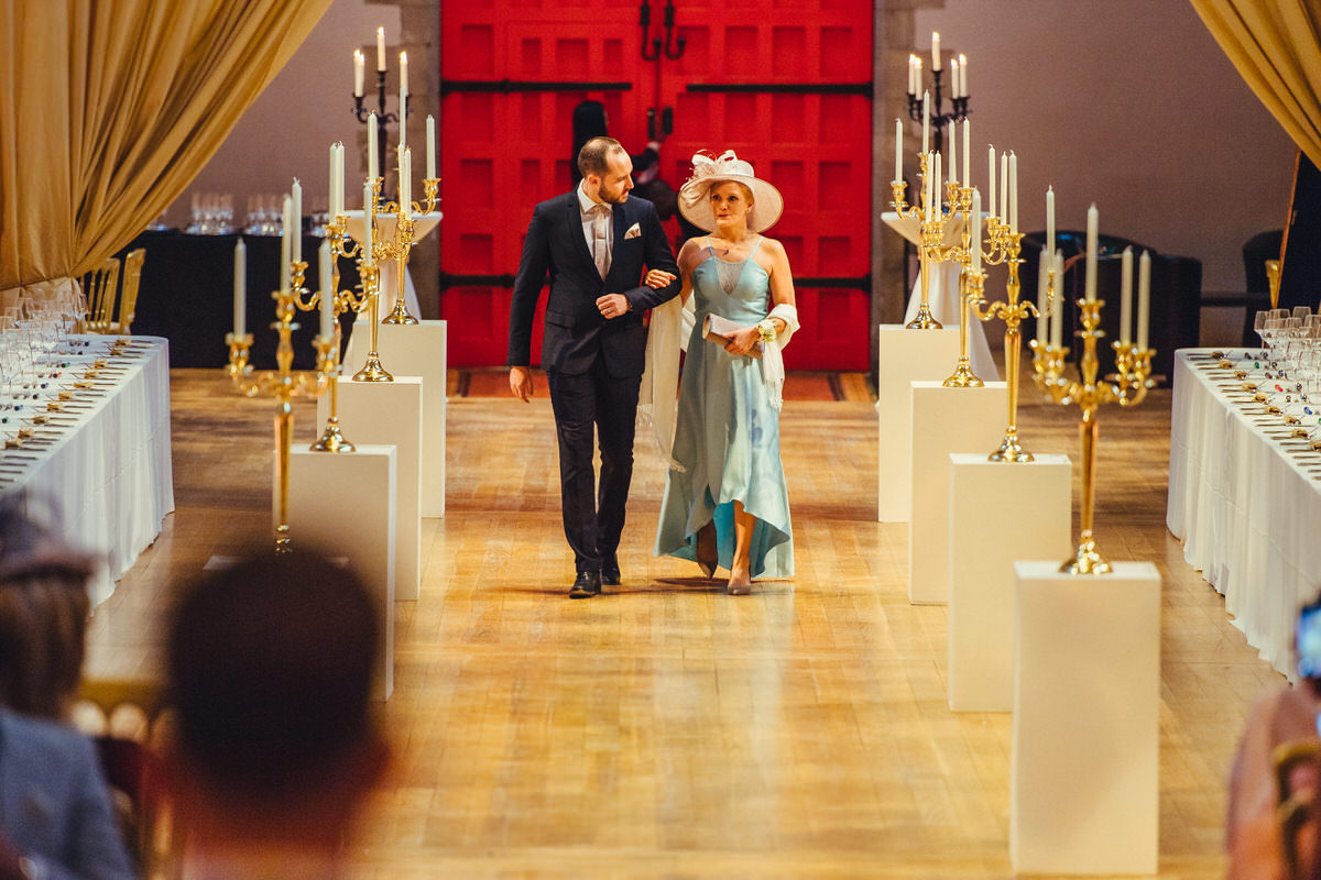 Edinburgh wedding photographer