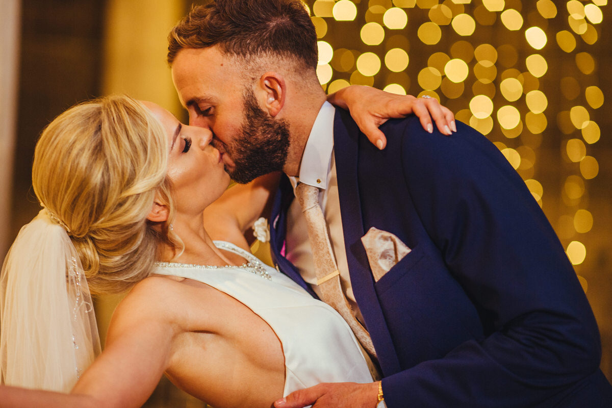 Edinburgh wedding photographer